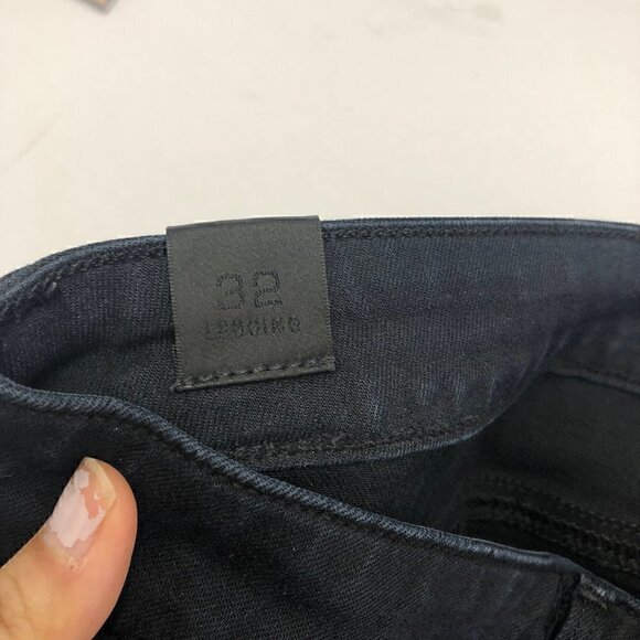 Vince Riley Legging jeans in Overdyed Black - Picture 8 of 12